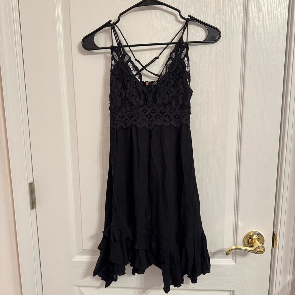 𝅺FP One Free People Adella Black boho Crochet slip dress size S